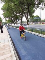 市区锦绣路 “换新装”